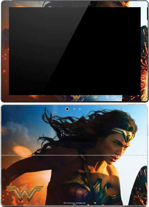 DC Comics Wonder Woman Action Pose Poster Surface Pro (2017) Skin